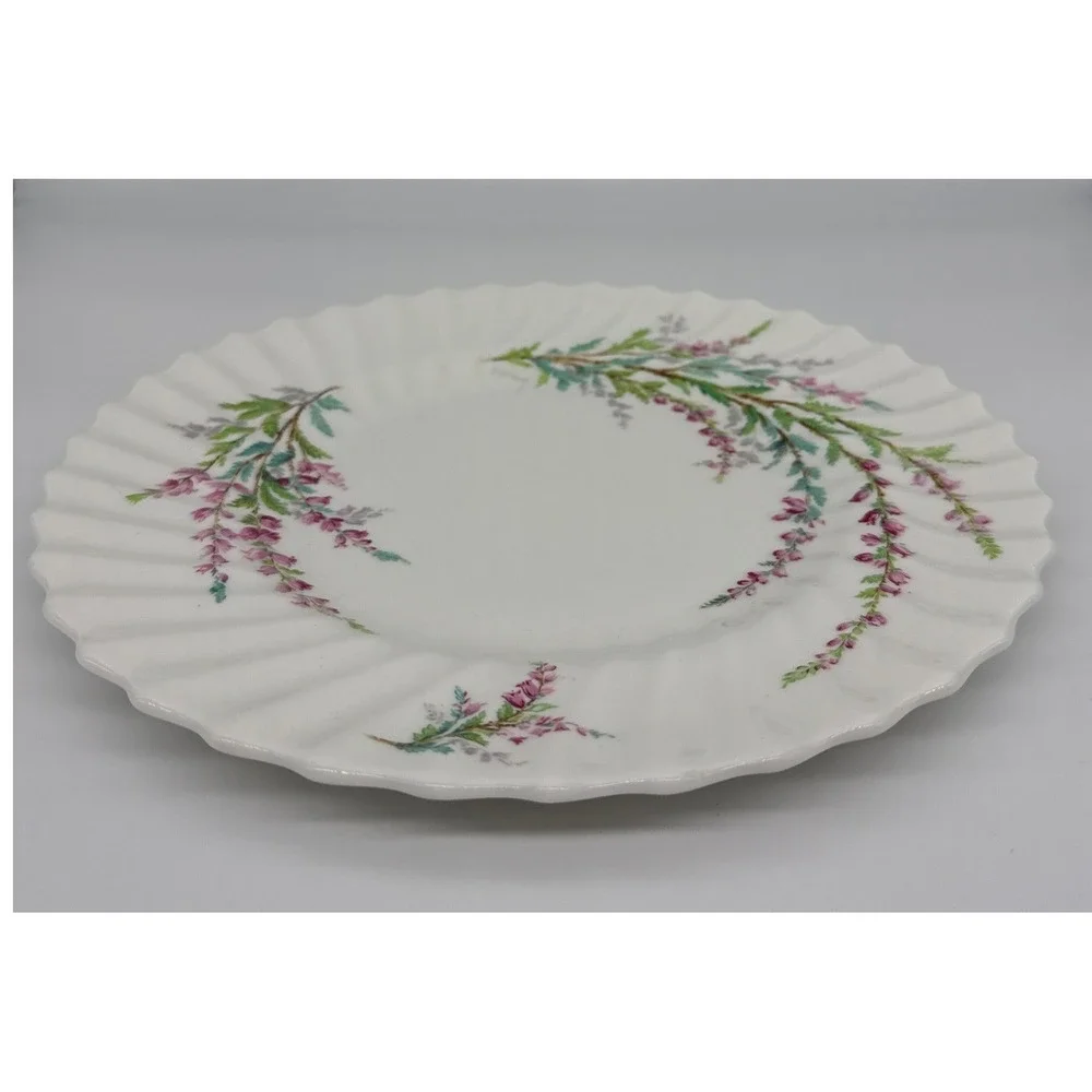 Royal Doulton Bell Heather H4828 Dinner Plate Scalloped Swirl Bone China 10.5